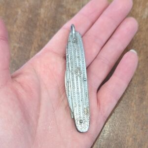 Vintage Embossed Jack Knife